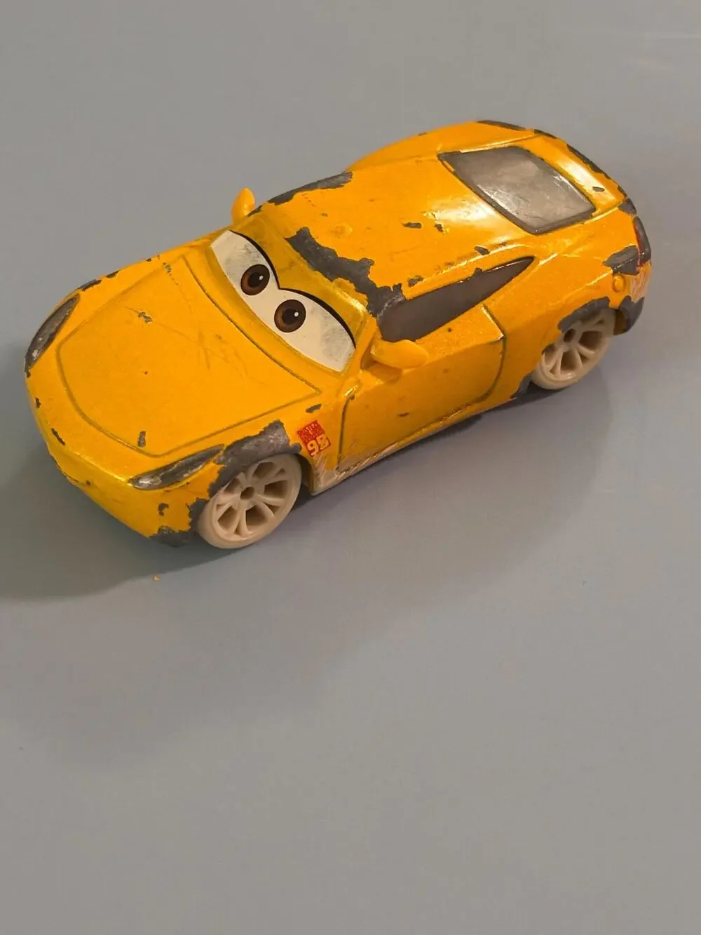 Disney / Pixar Cars Cars 3 Cruz Ramirez Diecast Car Yellow